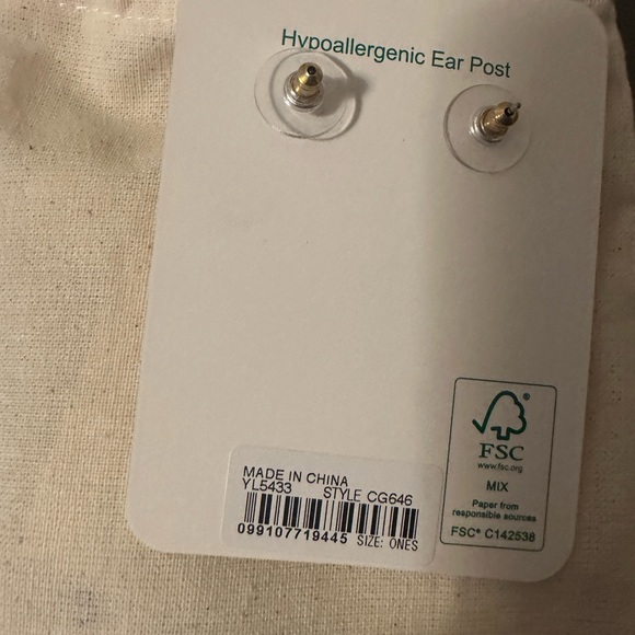 J. Crew Gold Interlocking Circle Earrings - Picture 4 of 5